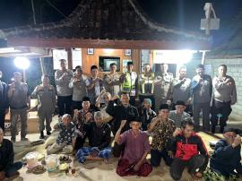 Polda DIY Sambangi Warga Pakel Hargosari